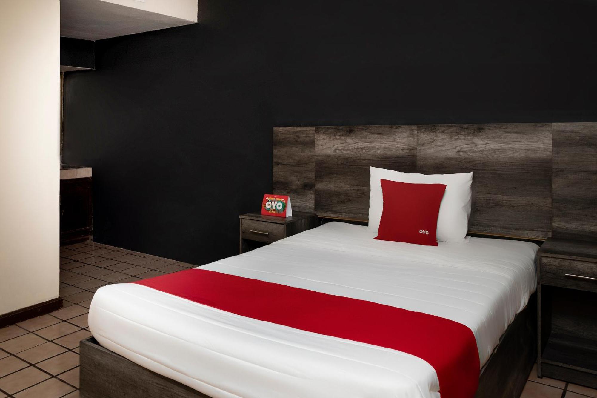 Oyo Hotel Real Del Sur, Estadio צ'יוואווה מראה חיצוני תמונה
