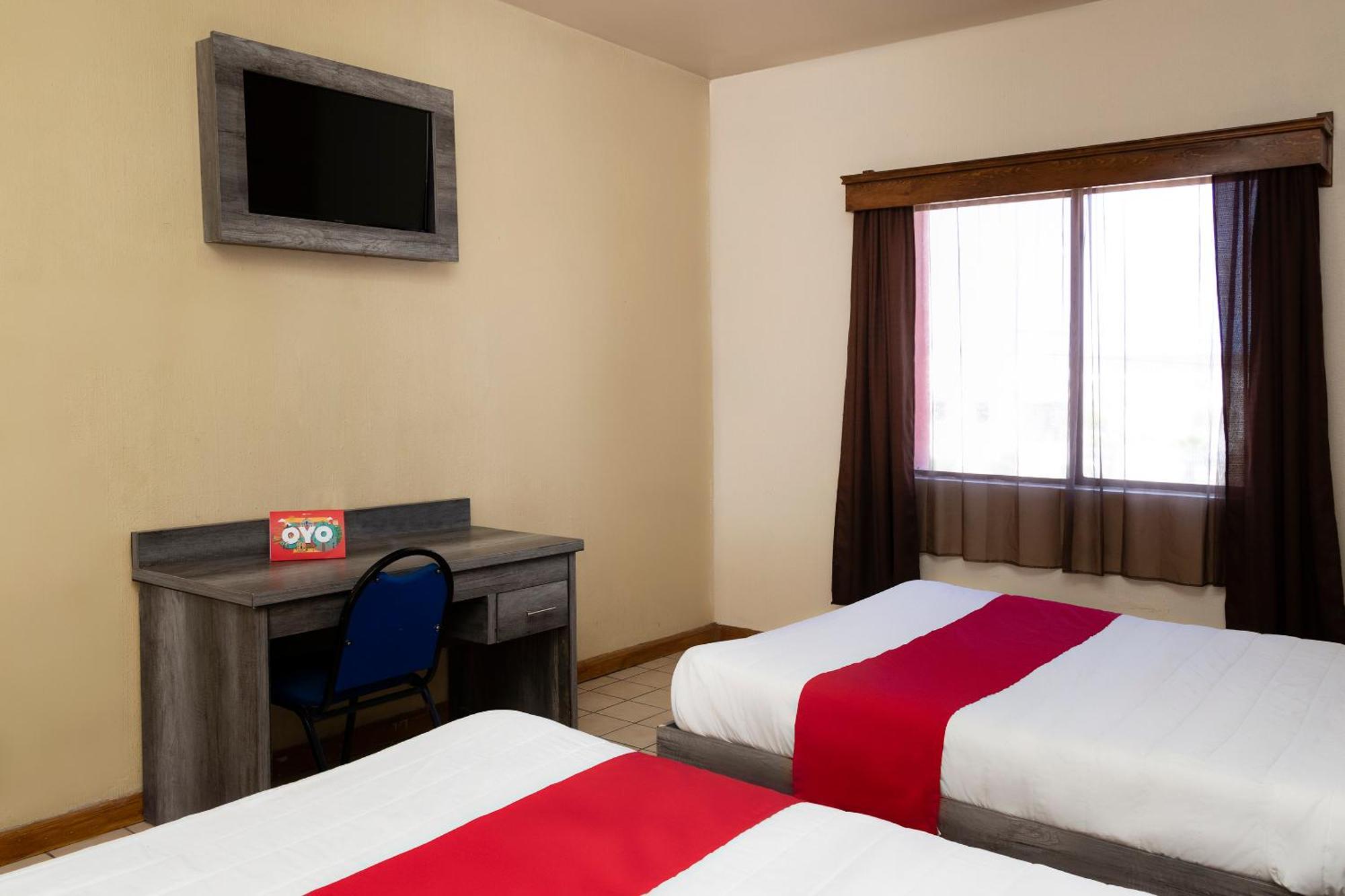 Oyo Hotel Real Del Sur, Estadio צ'יוואווה מראה חיצוני תמונה