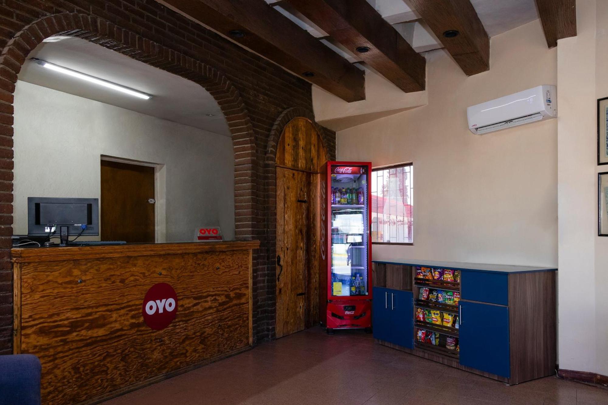 Oyo Hotel Real Del Sur, Estadio צ'יוואווה מראה חיצוני תמונה