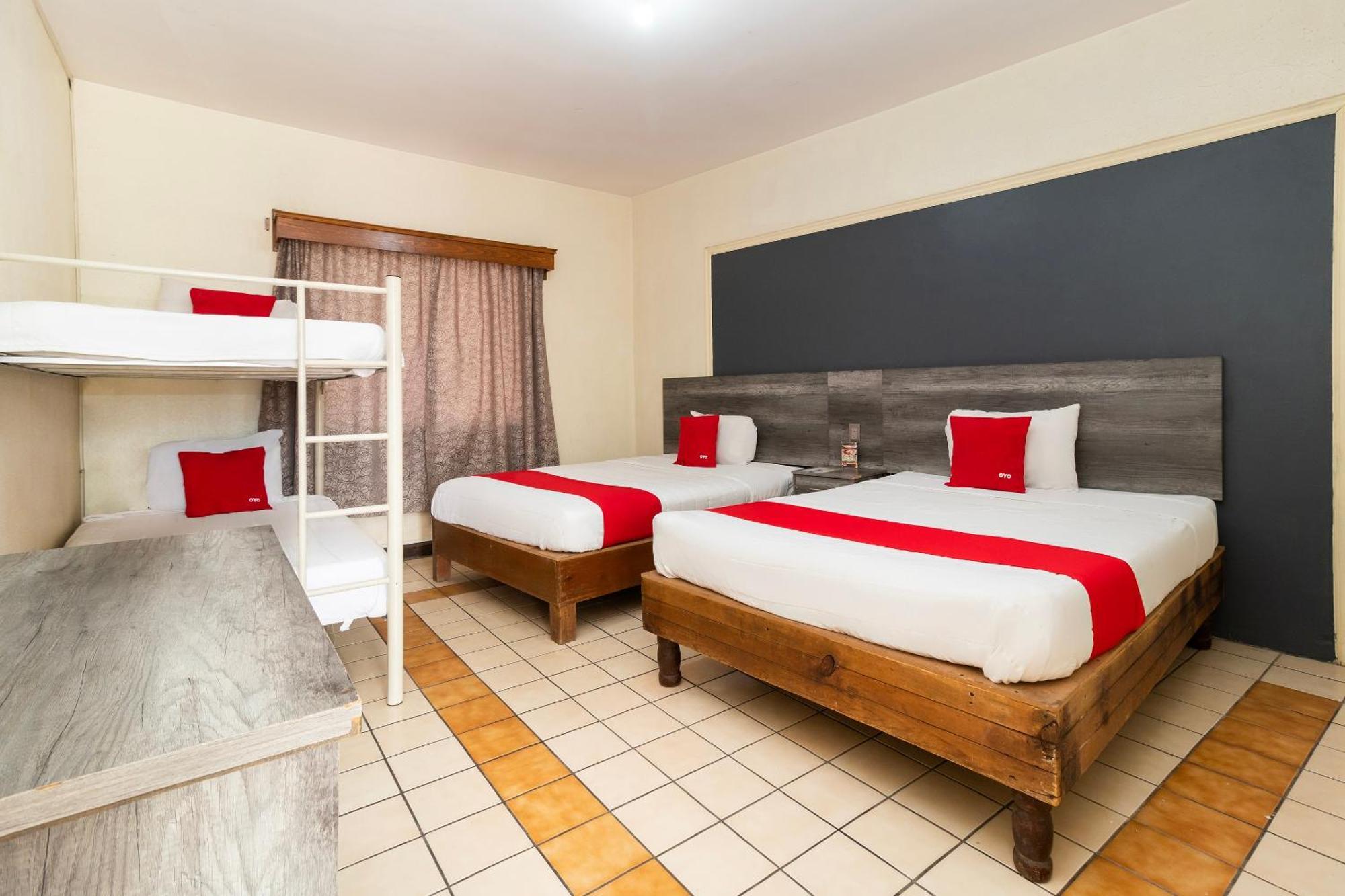 Oyo Hotel Real Del Sur, Estadio צ'יוואווה מראה חיצוני תמונה