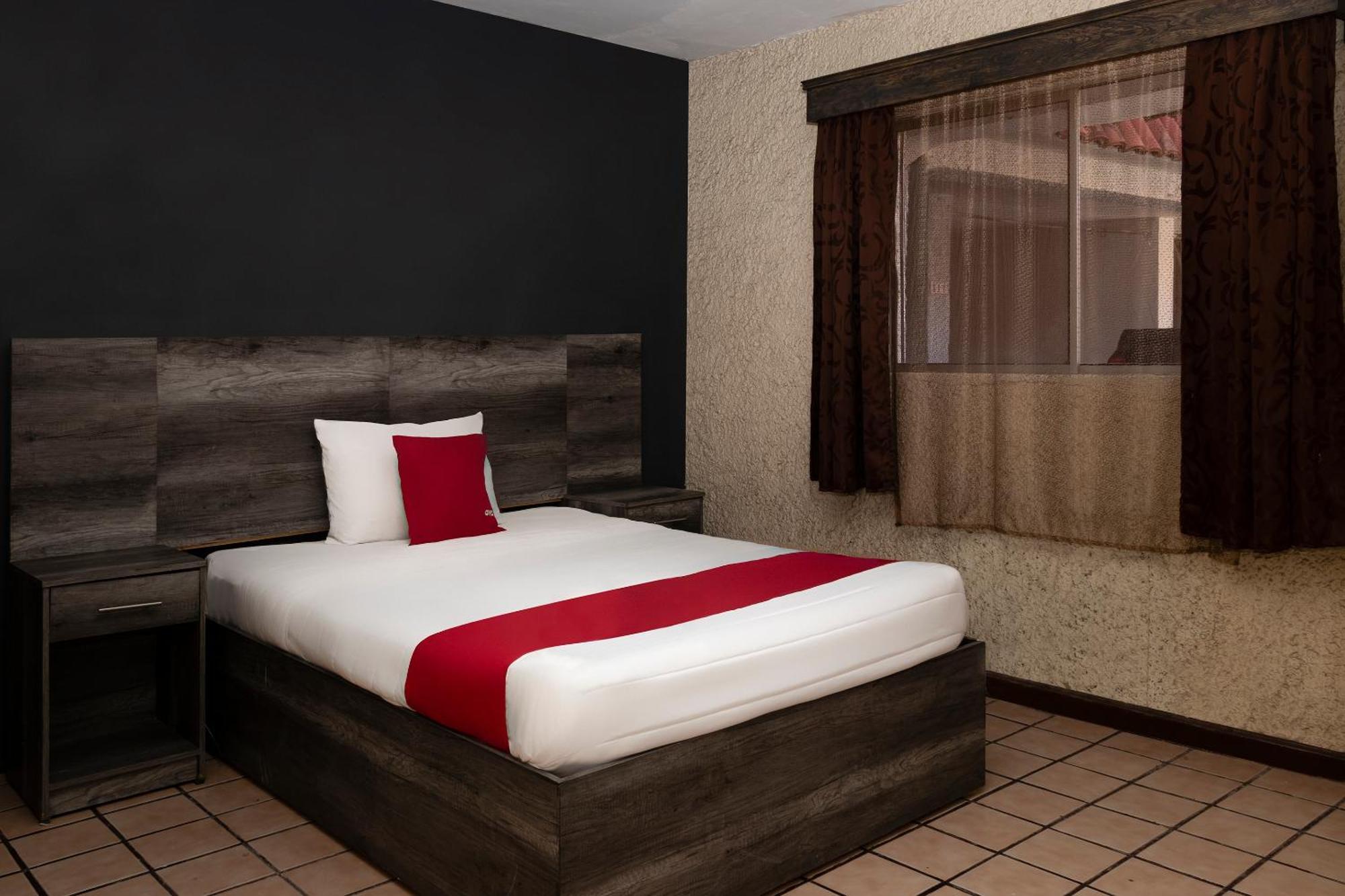 Oyo Hotel Real Del Sur, Estadio צ'יוואווה מראה חיצוני תמונה